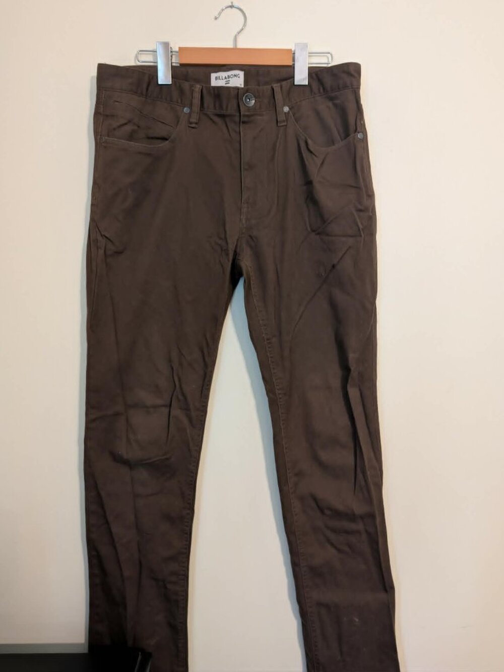 Brown Billabong Slim Straight Mens Pant, Size 32